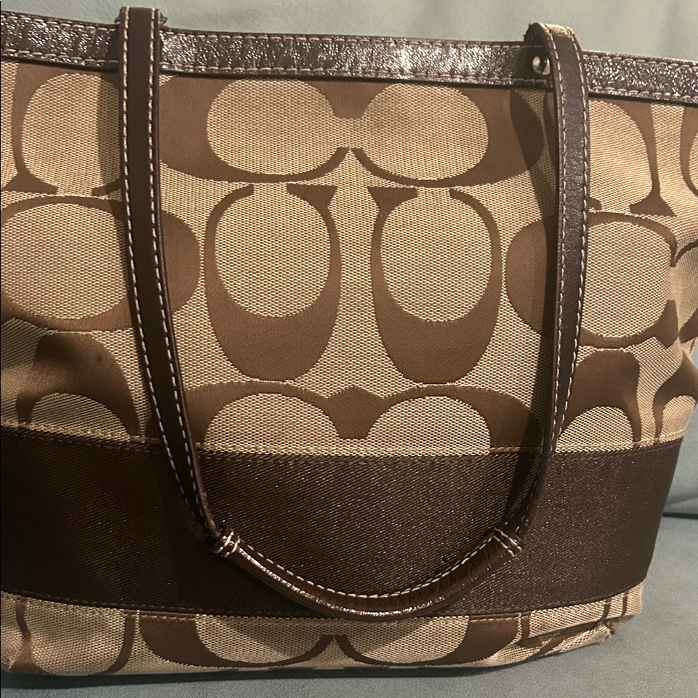 Coach Y2K Tan and Brown Signature Stripe Collection Tote /Wallet Set comes w/COA - Picture 8 of 16
